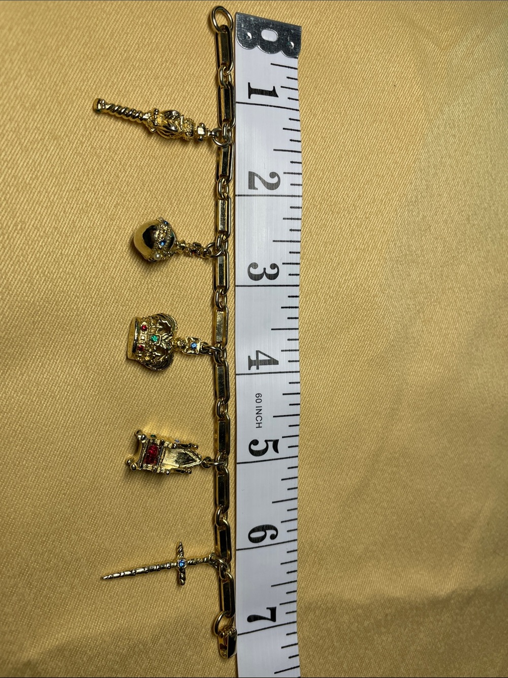 Rare Vintage Coro GoldTone Charm Bracelet Coronation/Royal Inspired Like New - Picture 7 of 16